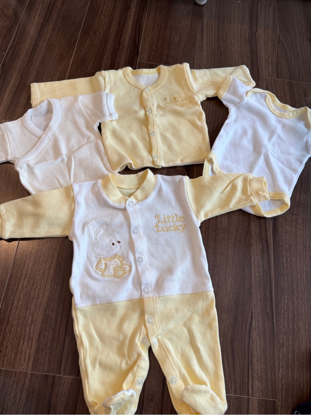 Little Lucky Yellow & White Baby One-Piece Set NB